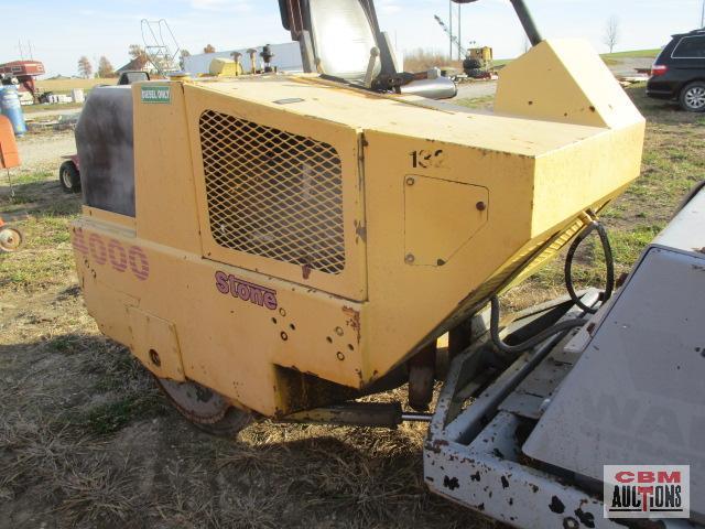 Stone AVRD4000 40" double drum smooth roller, 2 cyl diesel,2,411hrs, S#4591015 Ran and drove in