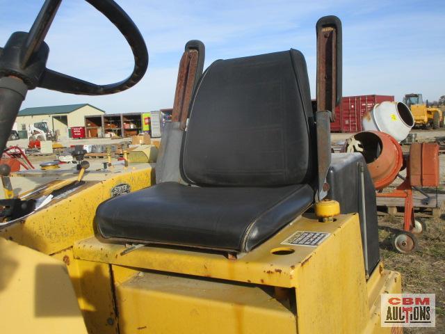 Stone AVRD4000 40" double drum smooth roller, 2 cyl diesel,2,411hrs, S#4591015 Ran and drove in