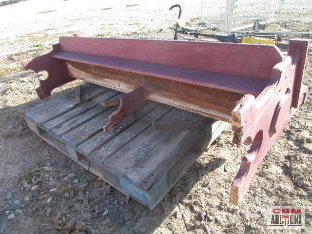 6' Church pew with support damage