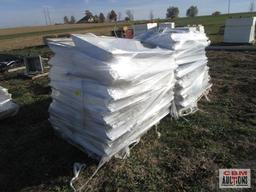 2 Pallets of fluorescent 2'x4' lights