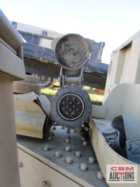 Army pintle trailer 80"x84" OFF ROAD USE ONLY- NO TITLE