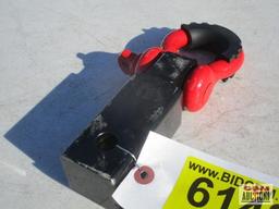 Red and black chain hook on receiver hitch shank, WLL5000KG