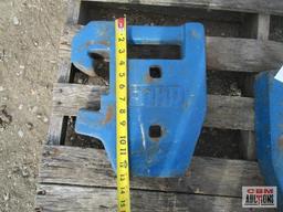 4- Ford #70 Tractor Suit Case Weights... 4 X TIMES THE BID