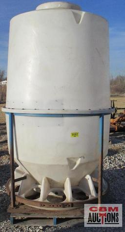 Upright Plastic Hog Feeder