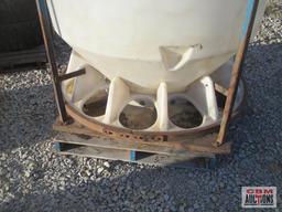 Upright Plastic Hog Feeder
