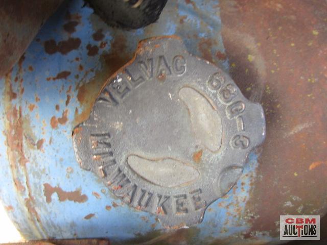 Assorted steel tanks