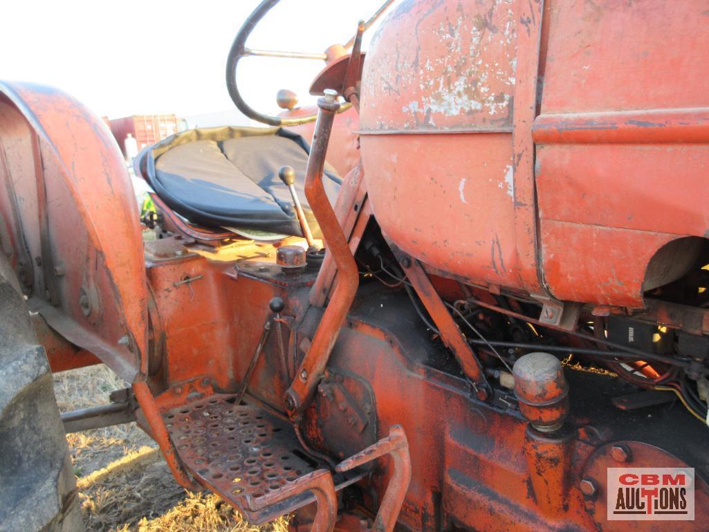 1958 Allis Chalmers D17 Series I Tractor, 3 Pt, 540 PTO, 1 SCV Line (Runs & Drove Into Line)