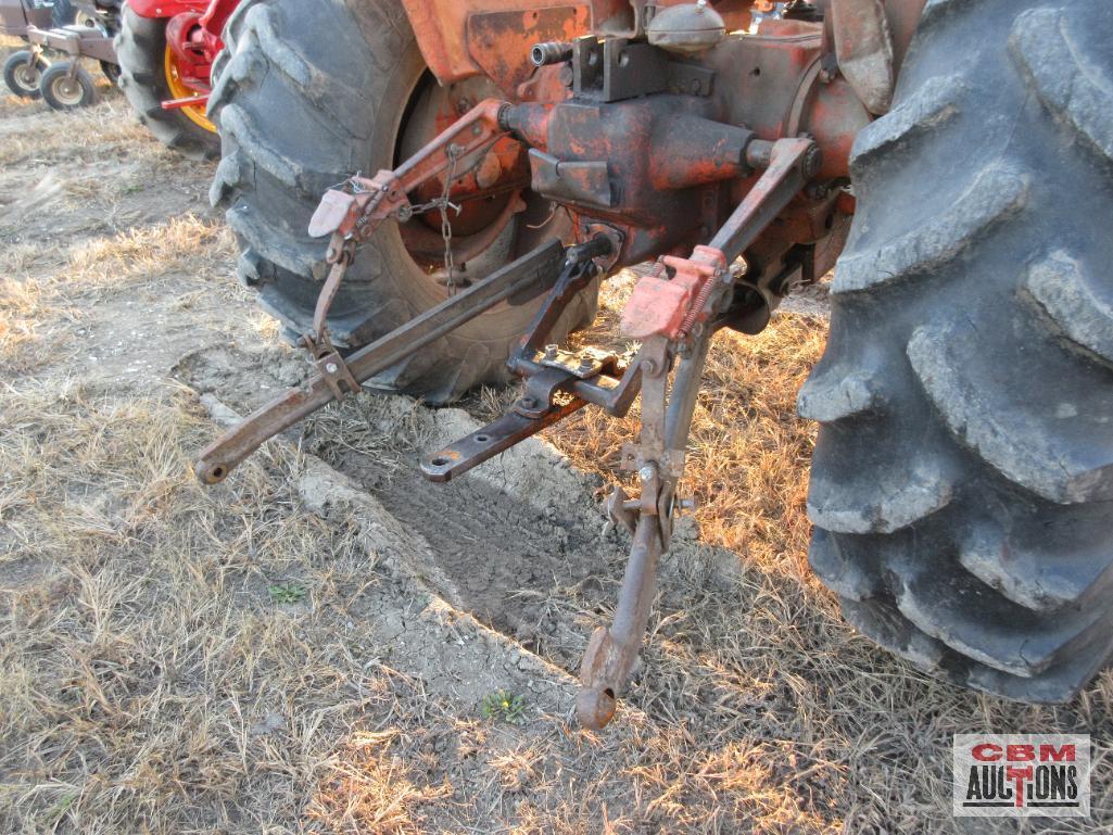 1958 Allis Chalmers D17 Series I Tractor, 3 Pt, 540 PTO, 1 SCV Line (Runs & Drove Into Line)