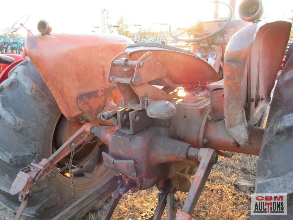 1958 Allis Chalmers D17 Series I Tractor, 3 Pt, 540 PTO, 1 SCV Line (Runs & Drove Into Line)