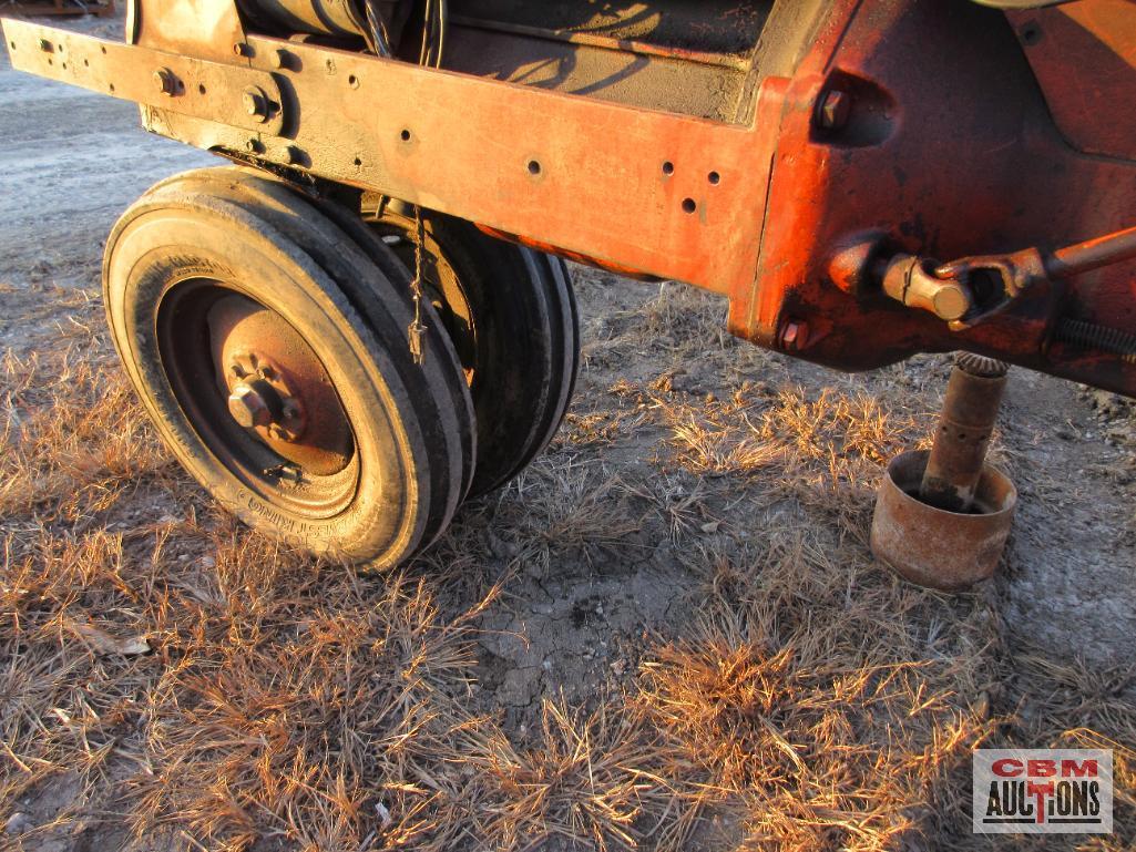 1958 Allis Chalmers D17 Series I Tractor, 3 Pt, 540 PTO, 1 SCV Line (Runs & Drove Into Line)