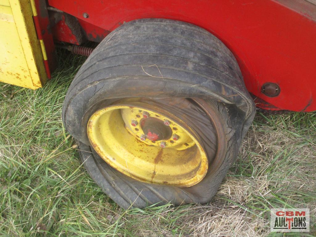 New Holland 851 Round Hay Bale S#491801