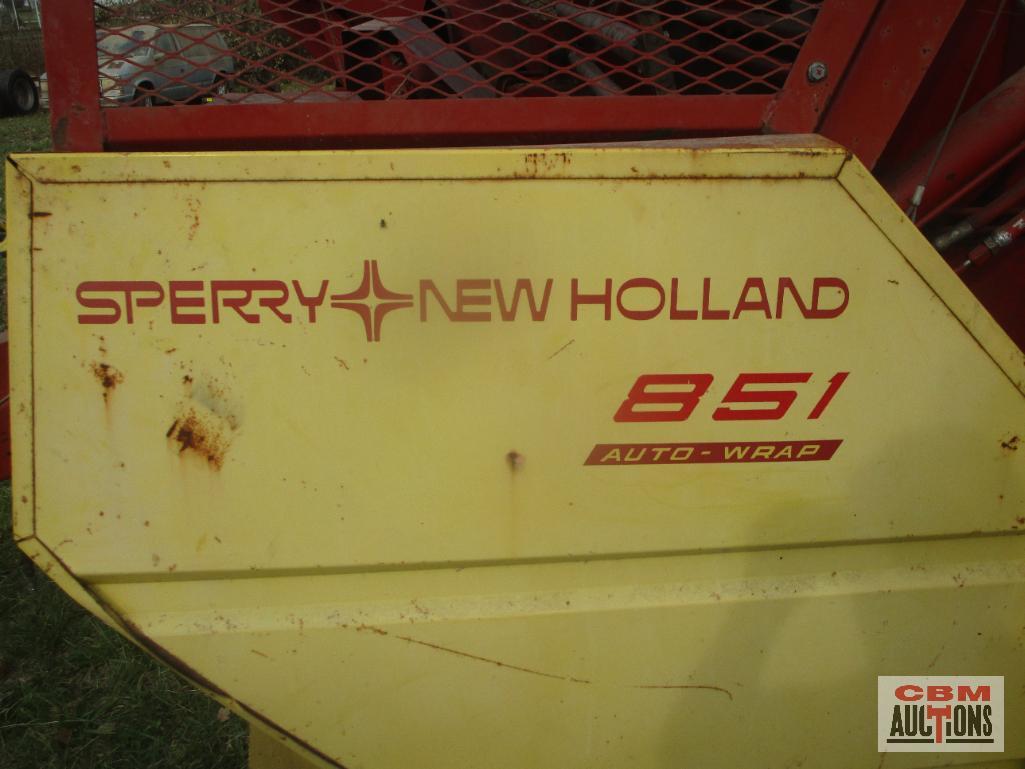 New Holland 851 Round Hay Bale S#491801