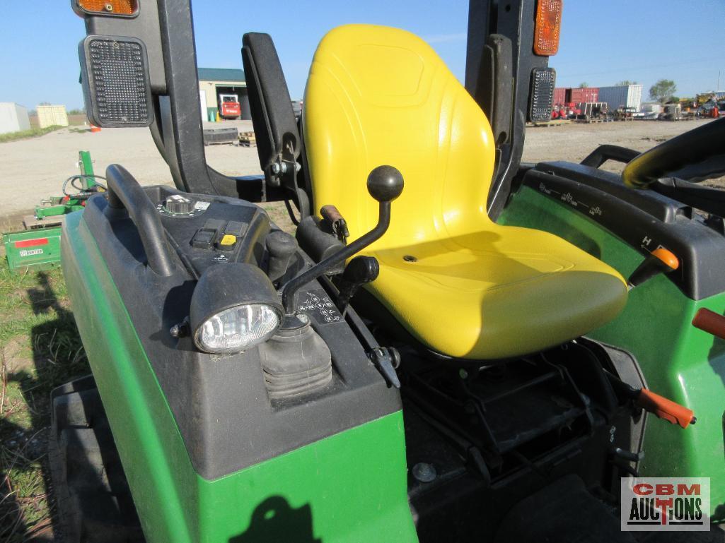 John Deere 2032R Compact Utility Tractor, 32Hp Diesel,220 Hrs, MFWD, Hydrostatic 2 Speed