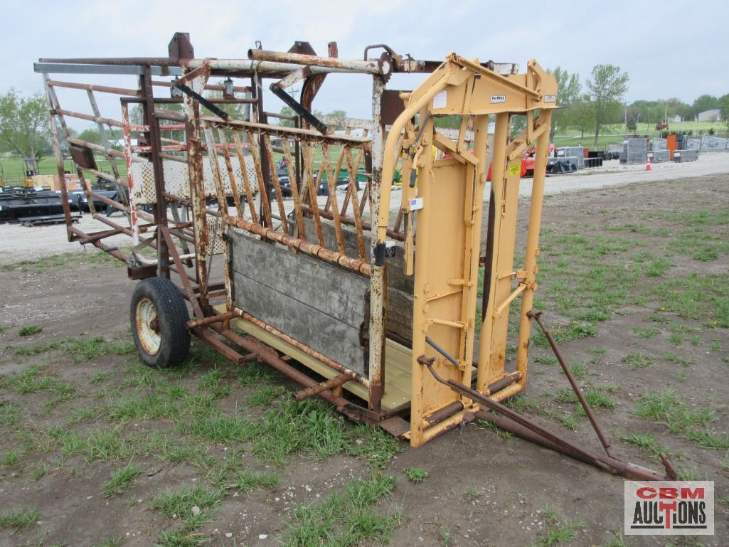 Portable Cattle Squeeze Chute, For-Most 30T Head Gate, Chute With Palpation Gates, New Floor Boards,