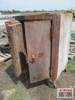 Large Vintage Rolling Safe...