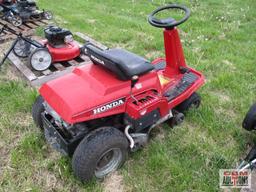 Honda 3011 Rear Engine Lawn Tractor, 30" Deck (Unknown)