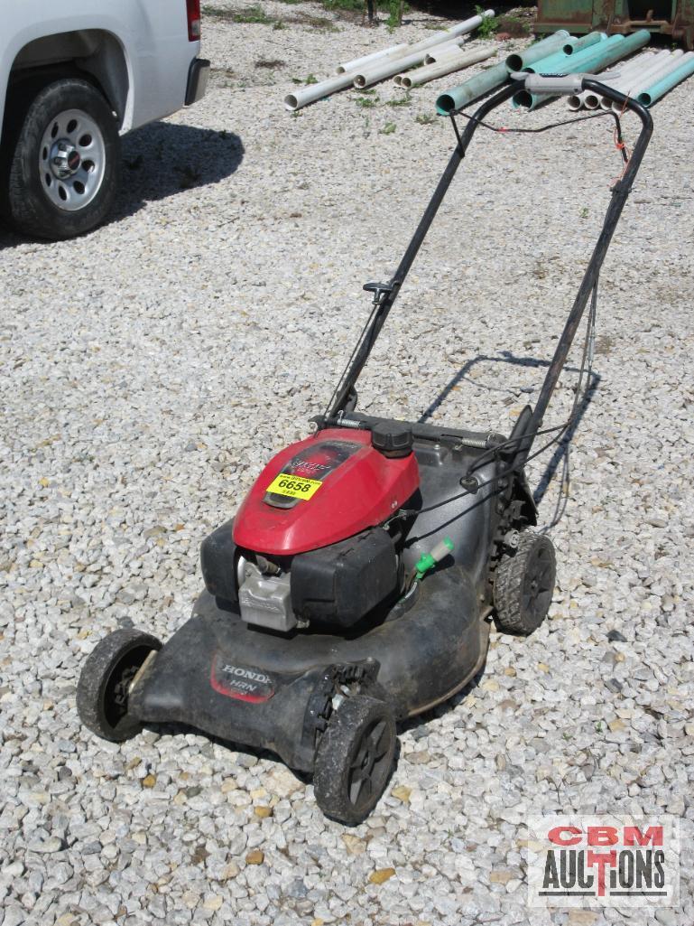 Honda HRN 216 Push Mower, Self Propelled With Honda Engine S#8445 (Seller Said Runs)