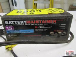 Schumacher 1.5 Amp Battery Maintainer (Runs)