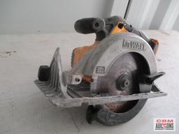 Dewalt 20V Cordless 6-1/2" Circular Saw (Dcs391) No Battery (Works) *B