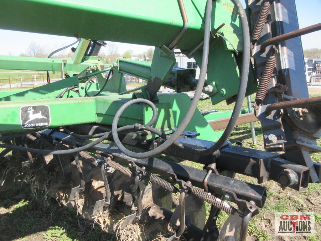 John Deere 630 Disk, 30 Foot, 3 Section Hydraulic Fold, 9" Spacing, 13"-14" Blades, Scrappers, Dual