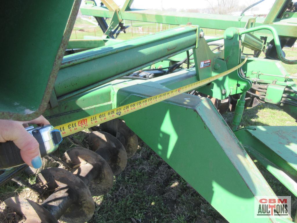 John Deere 630 Disk, 30 Foot, 3 Section Hydraulic Fold, 9" Spacing, 13"-14" Blades, Scrappers, Dual