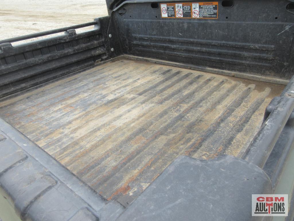John Deere 825I XUV Gator, 4x4, 3 Cylinder, Gas, 5,389 Miles, 1,924 Hrs, Cab Only, Power Dump, Turn