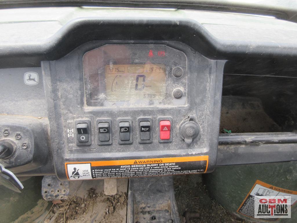 John Deere 825I XUV Gator, 4x4, 3 Cylinder, Gas, 5,389 Miles, 1,924 Hrs, Cab Only, Power Dump, Turn