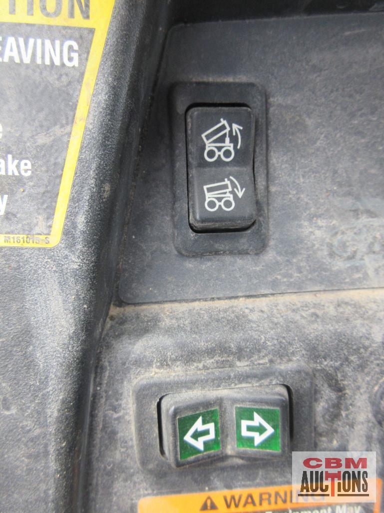John Deere 825I XUV Gator, 4x4, 3 Cylinder, Gas, 5,389 Miles, 1,924 Hrs, Cab Only, Power Dump, Turn