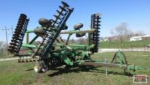 John Deere 630 Disk, 30 Foot, 3 Section Hydraulic Fold, 9" Spacing, 13"-14" Blades, Scrappers, Dual