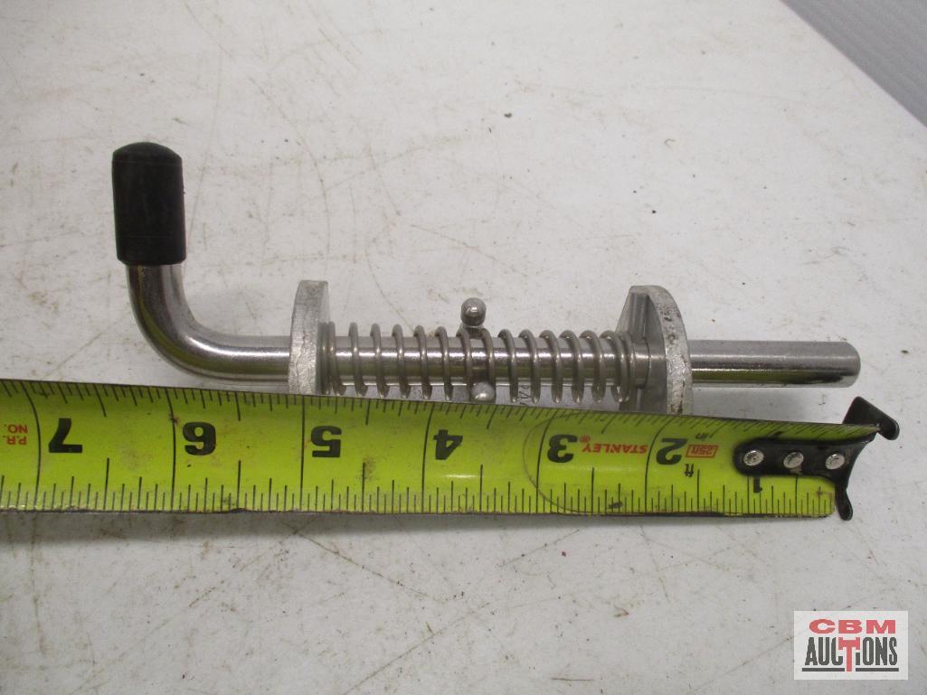 AssortmentOf Trailer Parts *1