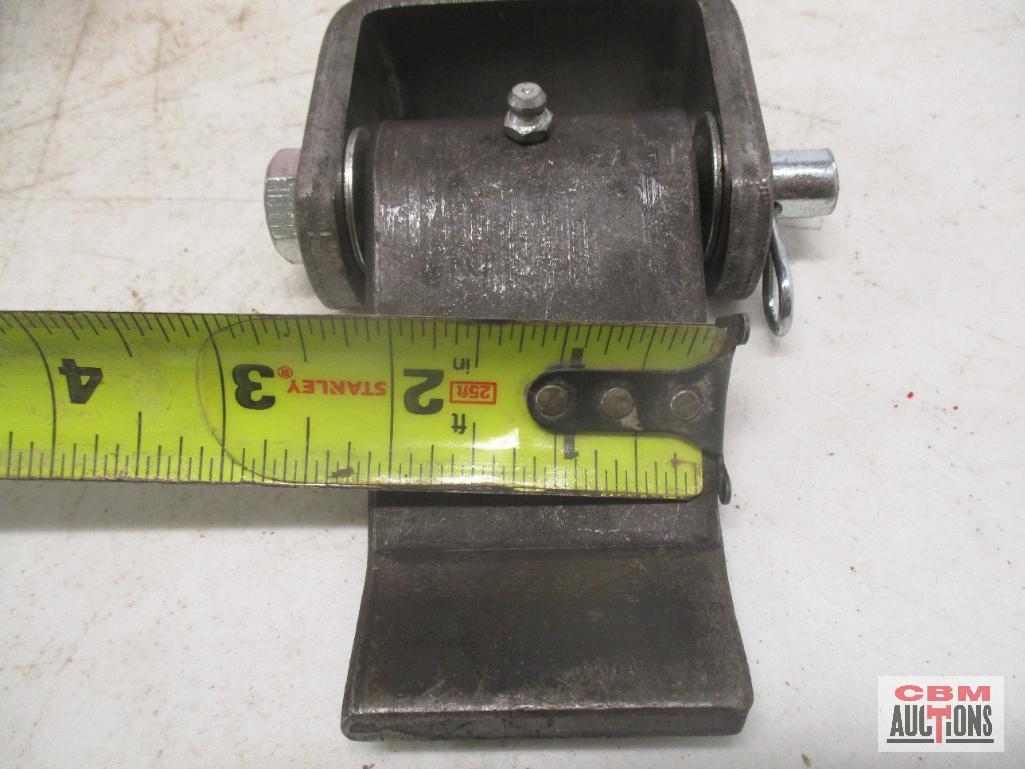 AssortmentOf Trailer Parts *1