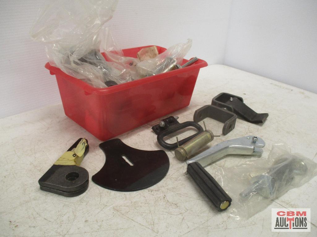 AssortmentOf Trailer Parts *1