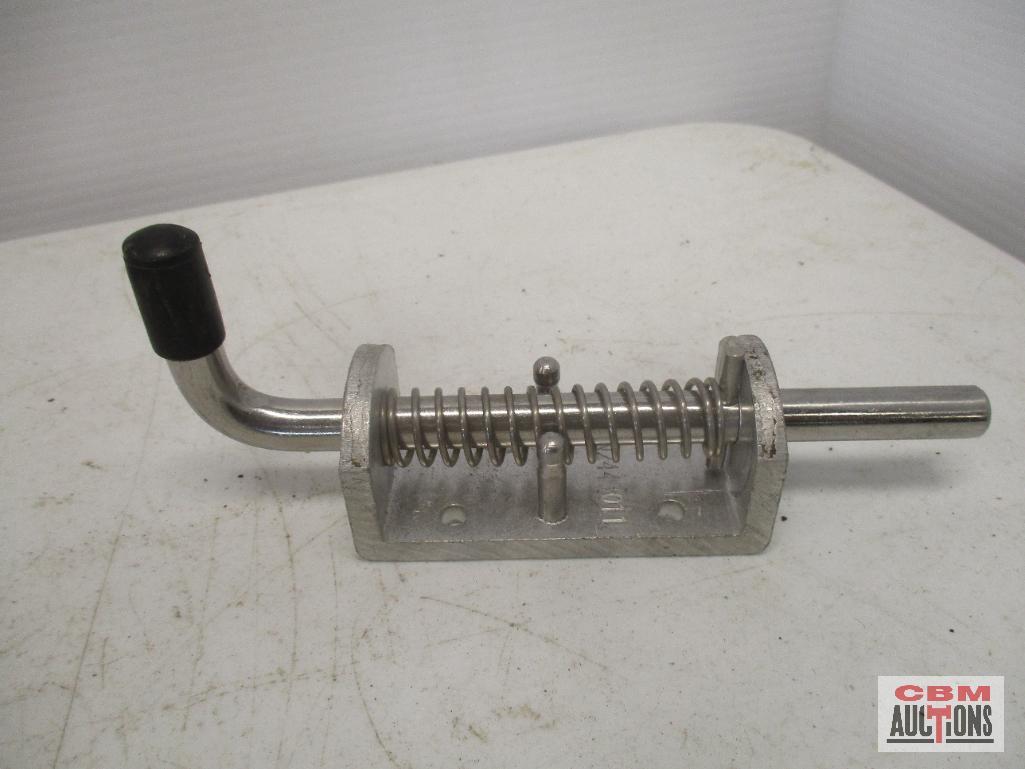 AssortmentOf Trailer Parts *1