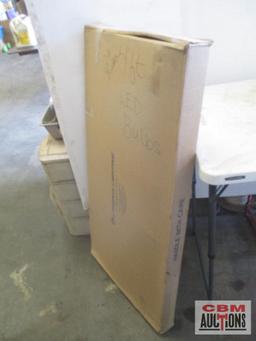4' Light Bulbs *3