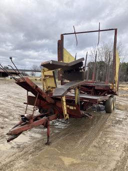 Hayliner 1032 Hay Stacker