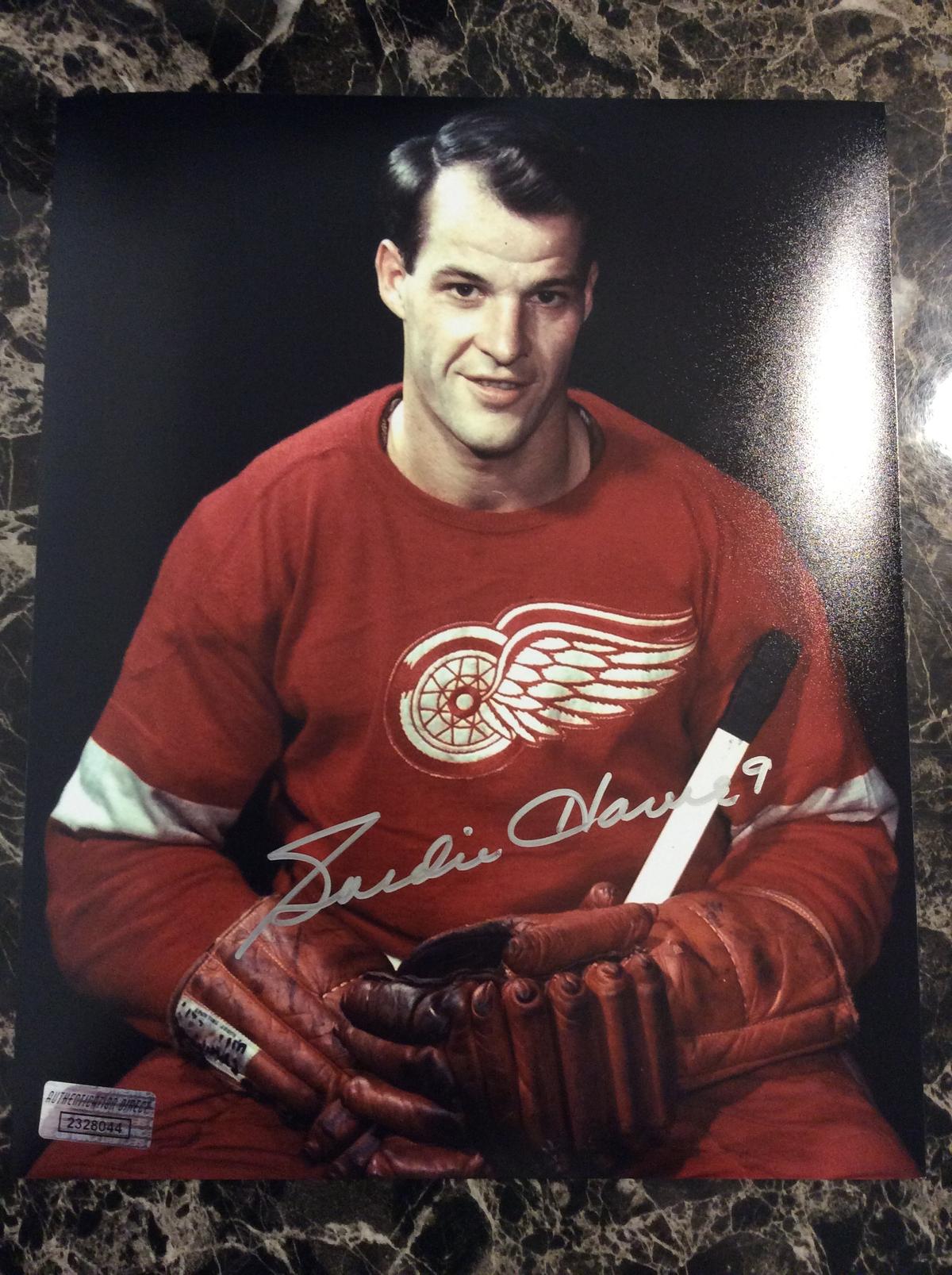 Gordie Howe “Hockey Legend” Autographed 8+10 Photo with Certified COA