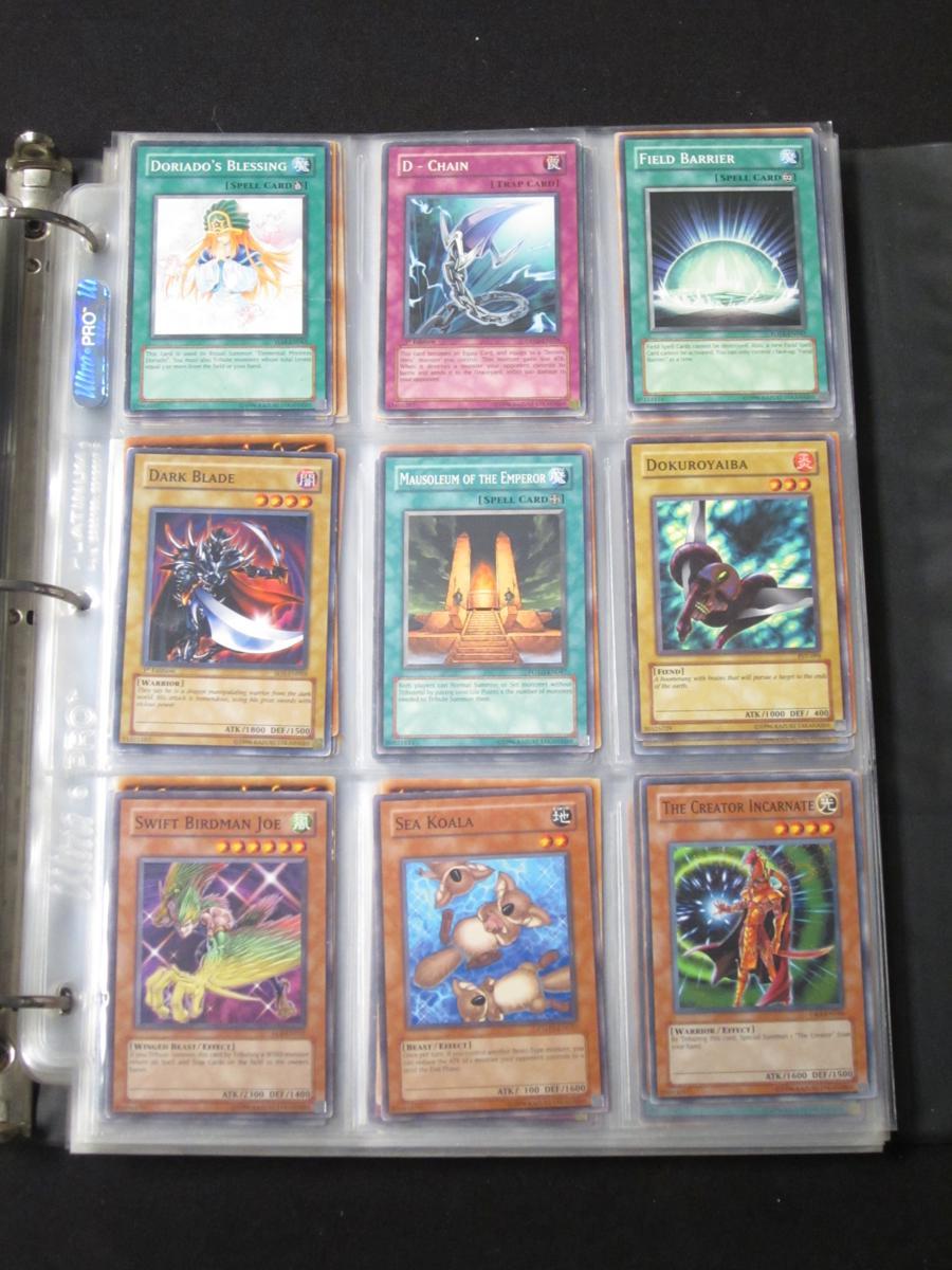 BINDER OF YU-GI-OH YUGIOH TRADING CARDS