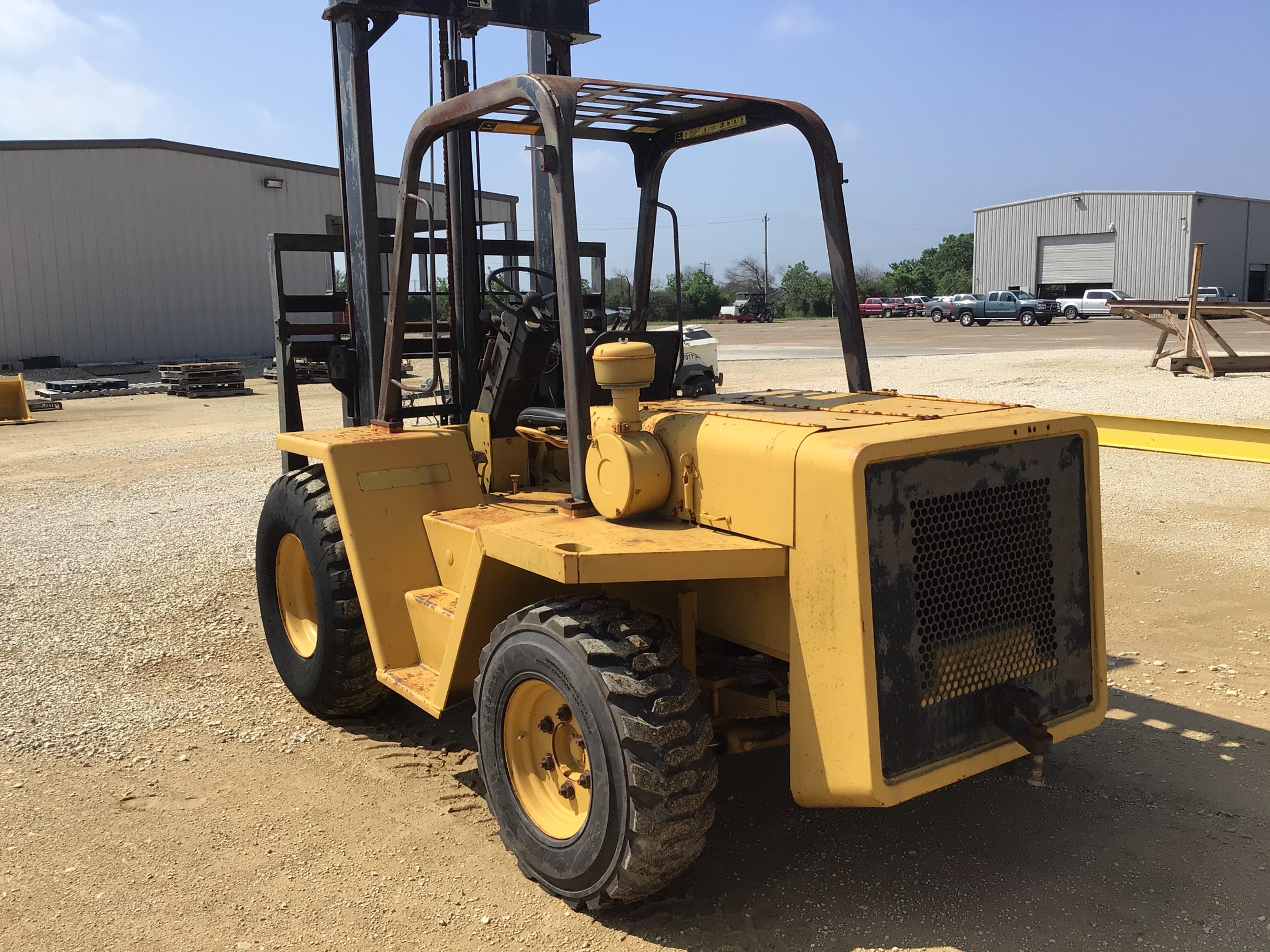 Caterpillar R60 Fork Lift