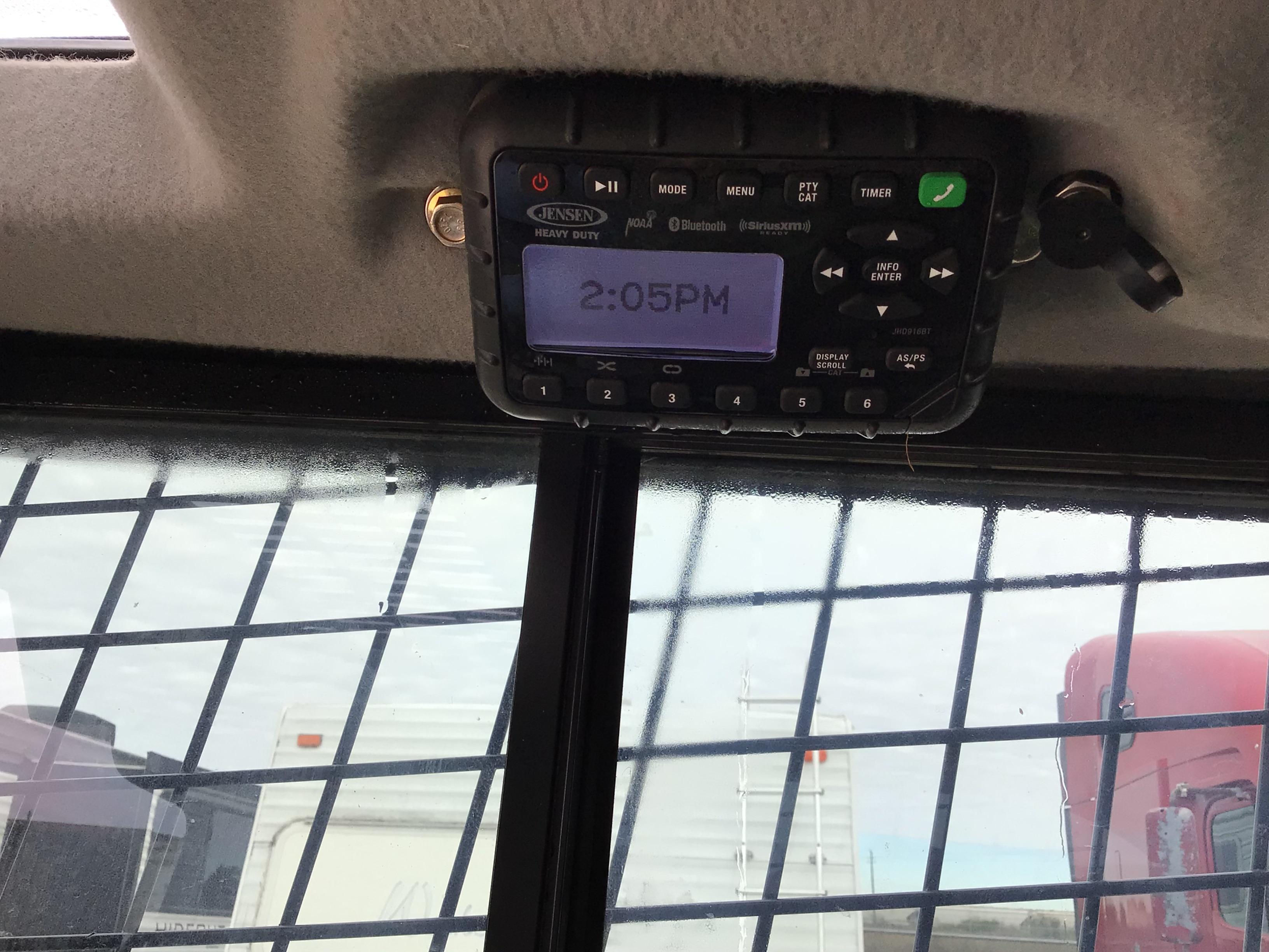 2023 New Holland C332