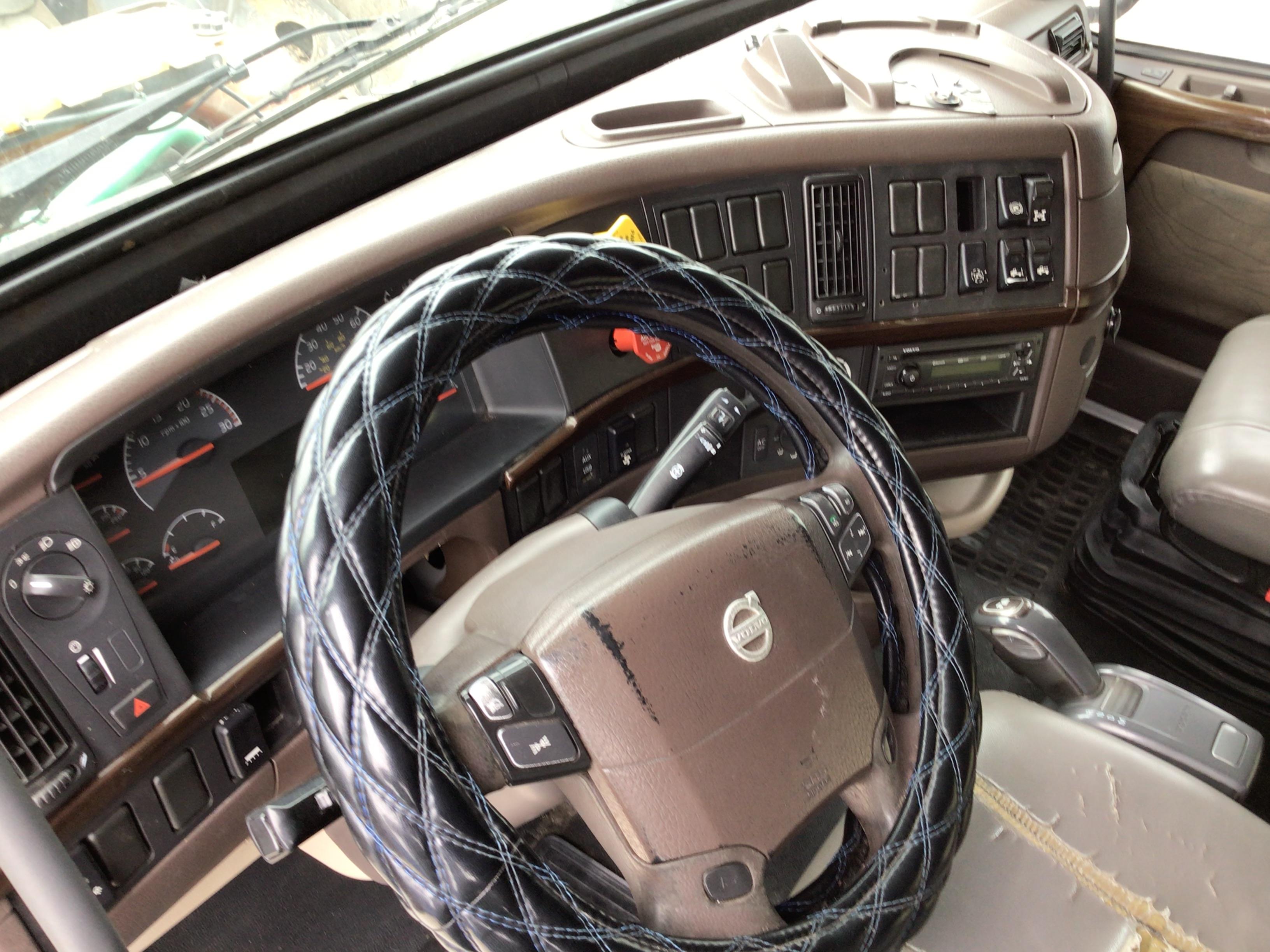 2014 Volvo VNL