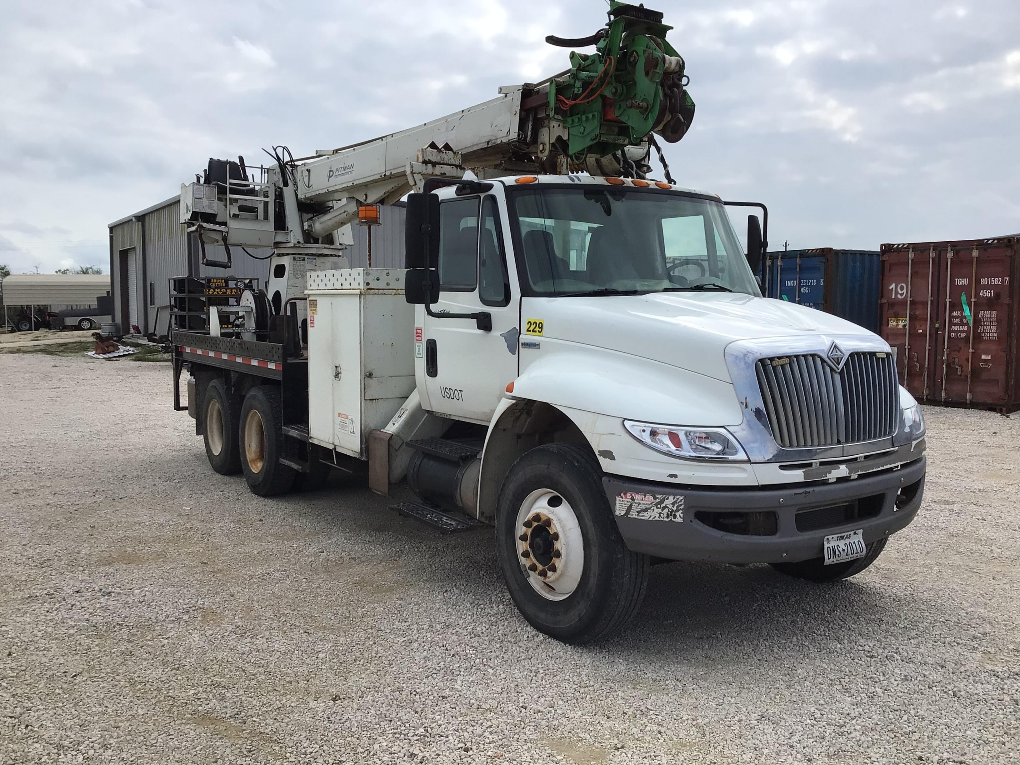 2010 International 4400