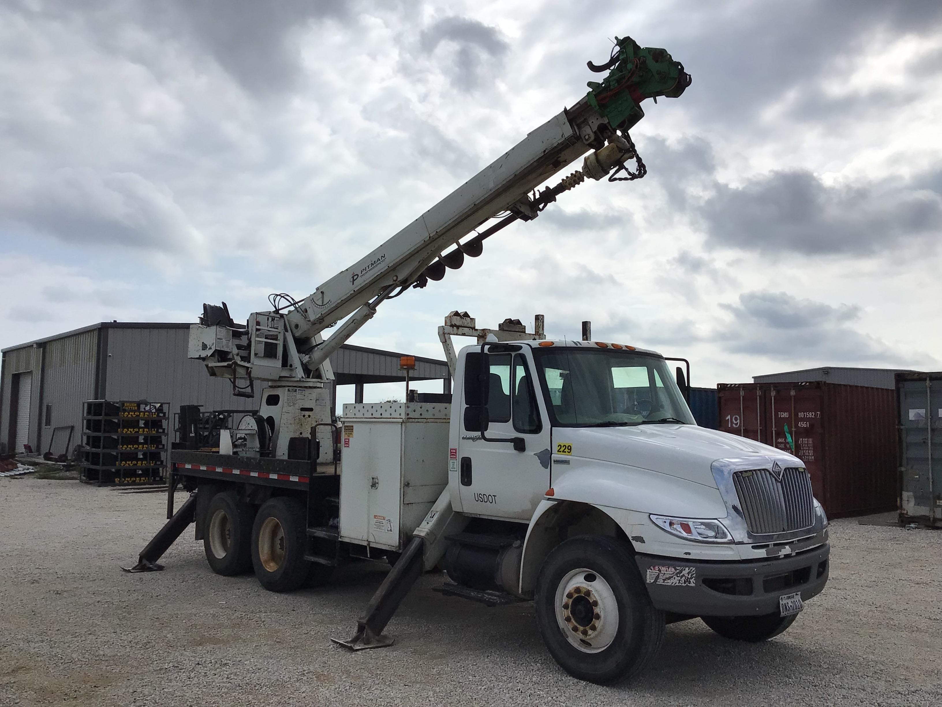 2010 International 4400