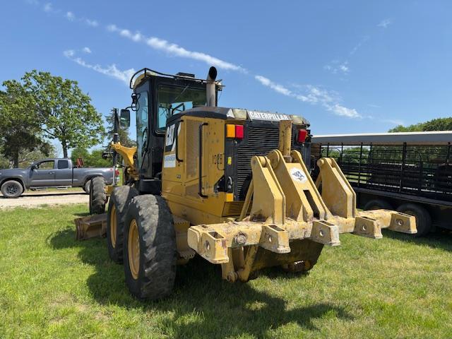 CAT 140M 2011