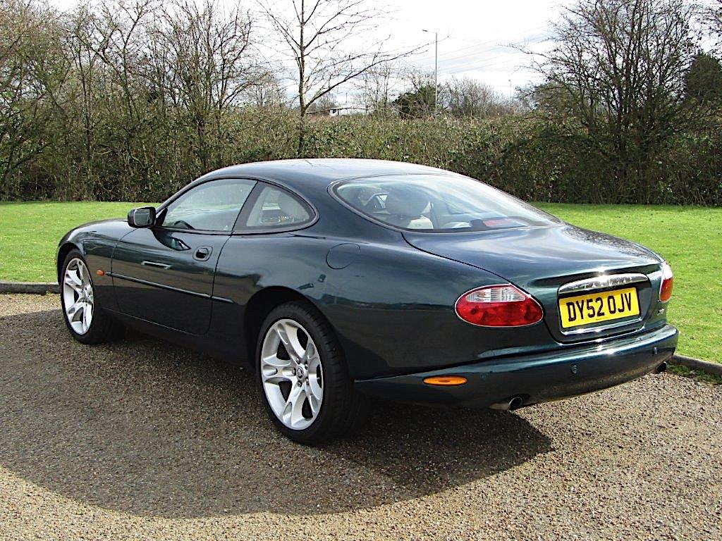 2002 Jaguar XK8 4.0 Coupe Auto