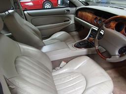 2002 Jaguar XK8 4.0 Coupe Auto