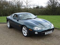 2002 Jaguar XK8 4.0 Coupe Auto