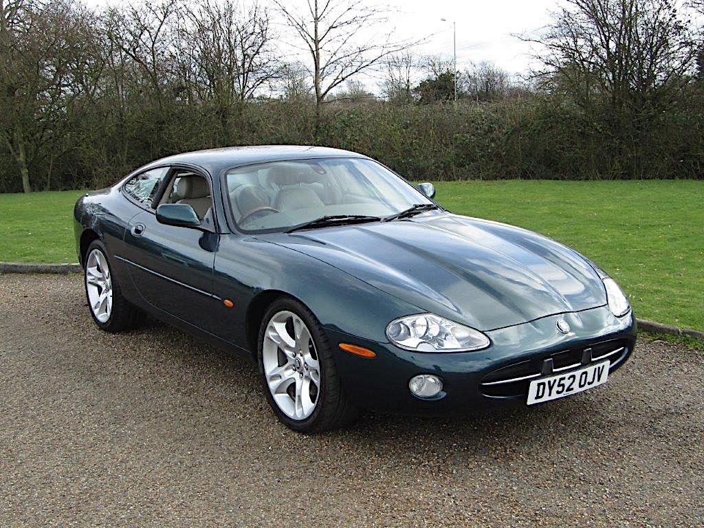 2002 Jaguar XK8 4.0 Coupe Auto