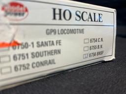 Vintage Bnsf Model Power 1600 Ho Scale Model Train Gp9 Locomotive