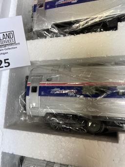 M.T.H. Electric Trains AMFLEET 4 Car Passenger Set in box