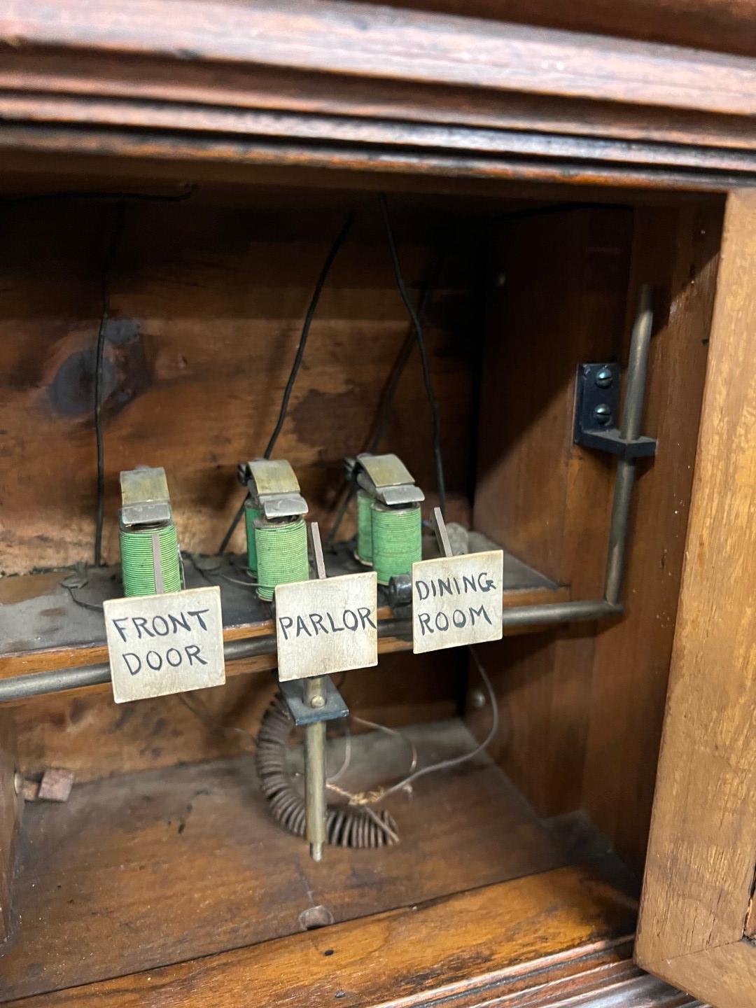 1880s Charles Williams, Jr. Annunciator 109 Court St BOSTON